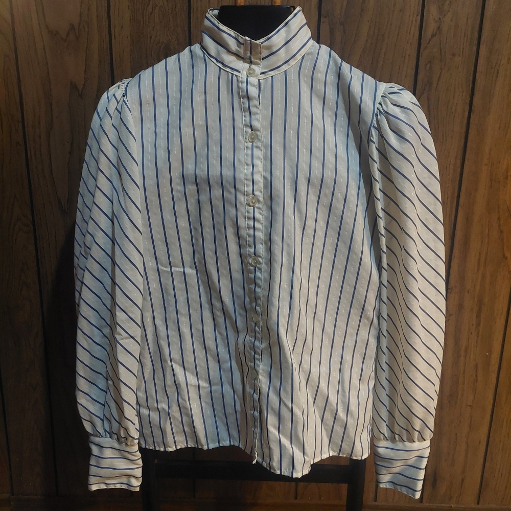 Levis vintage blouse top 60s secretary  s/m  white pleated shoulders